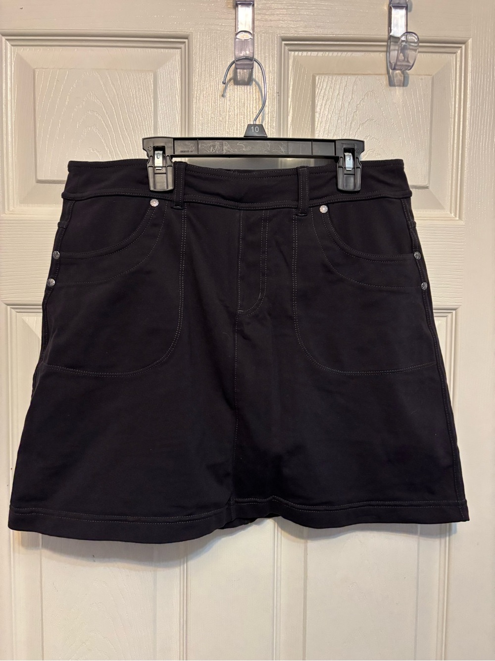 Women’s Black Athleta Bettona Activewear Skort - Medium